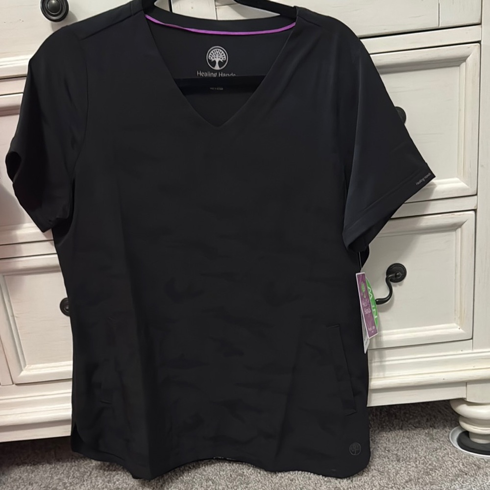 Healing Hands Black Camo Scrup Top